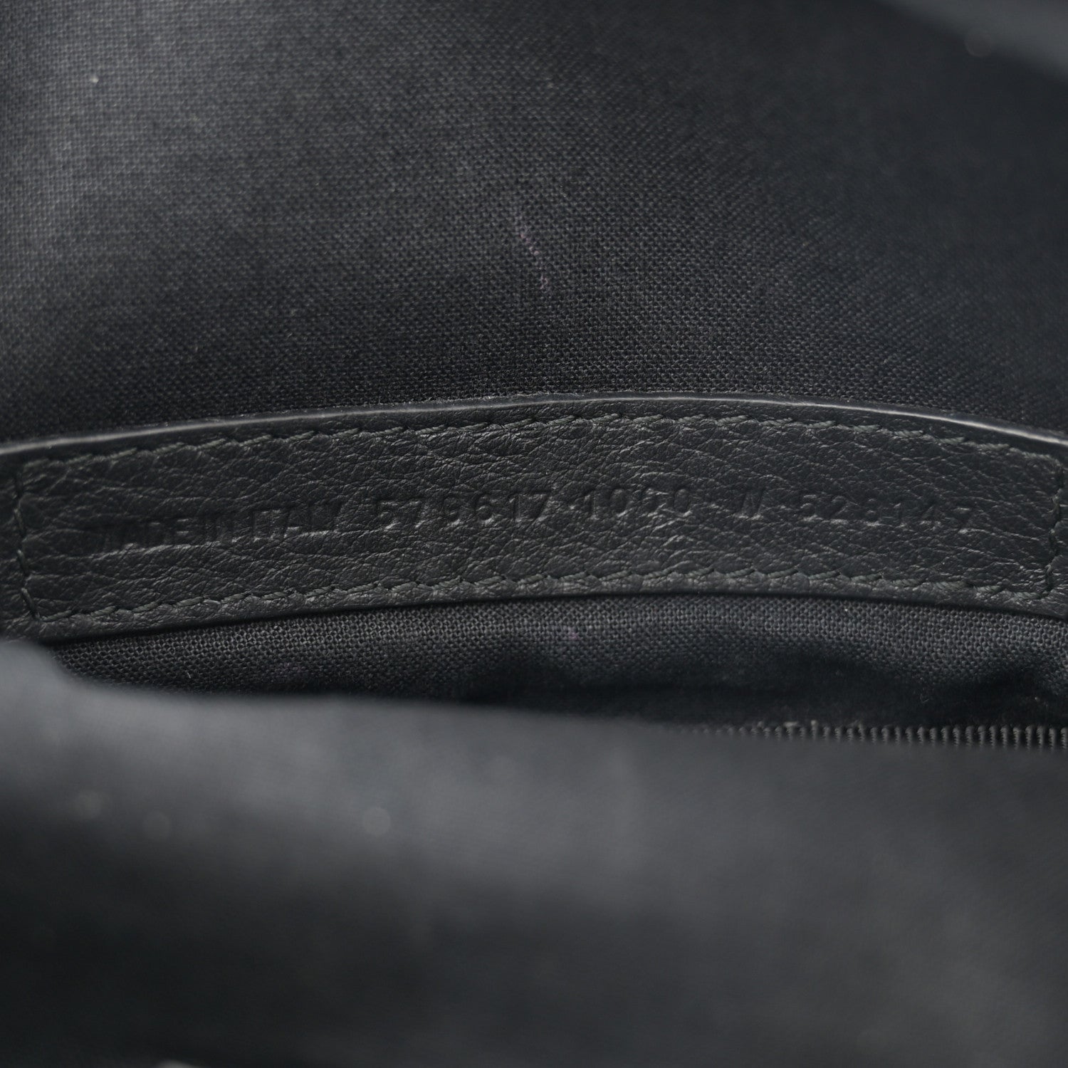 Balenciaga Smooth Calfskin Logo Everyday Beltpack XS Black White 6 of 12