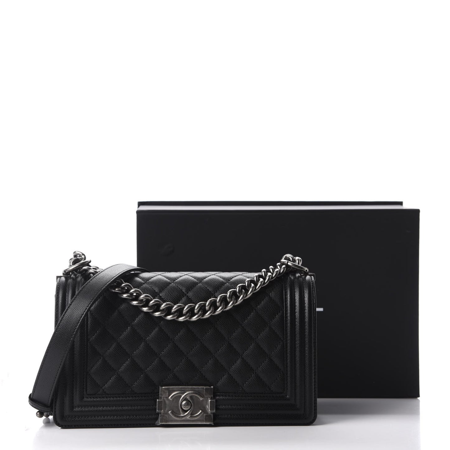 Caviar Quilted Medium Boy Flap Black