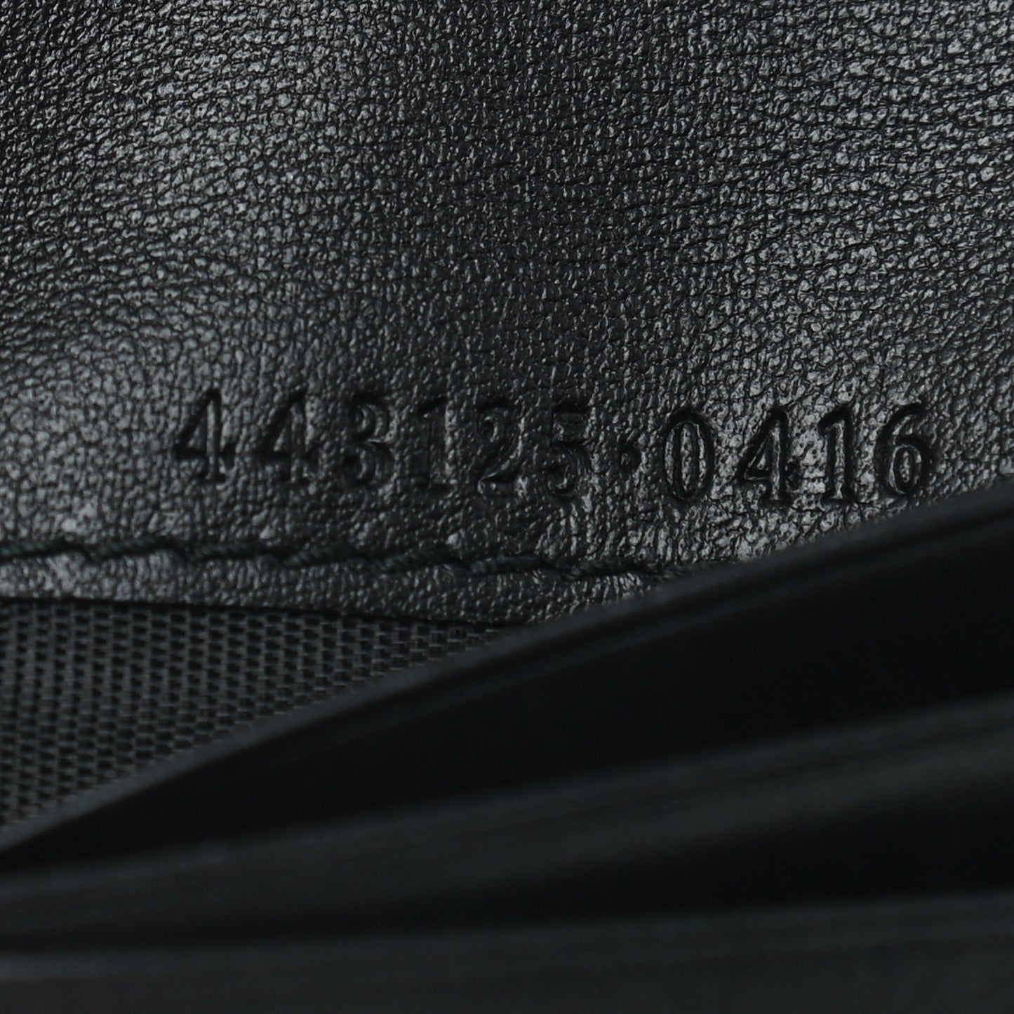 Calfskin Matelasse GG Marmont Card Case Black