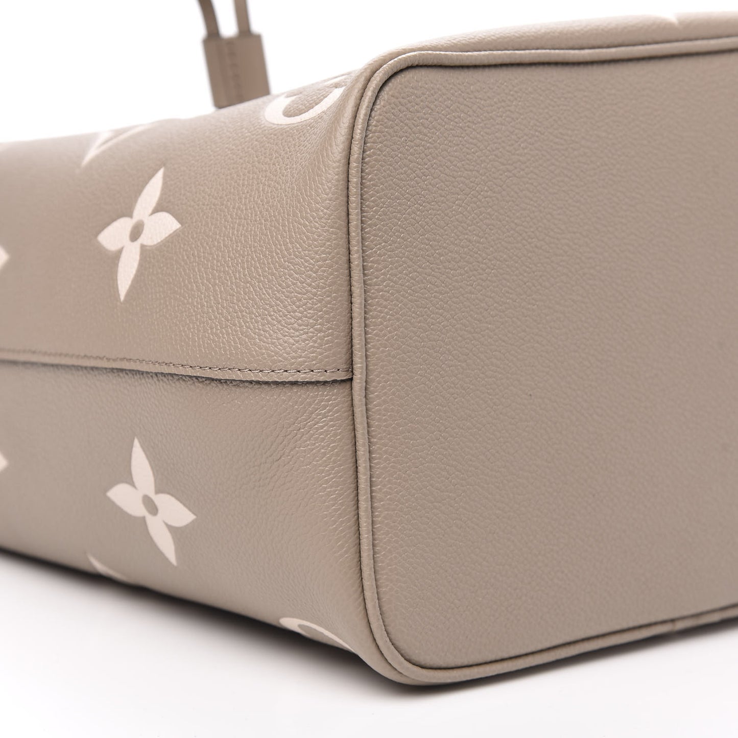 Empreinte Monogram Giant Neonoe MM Tourterelle Creme