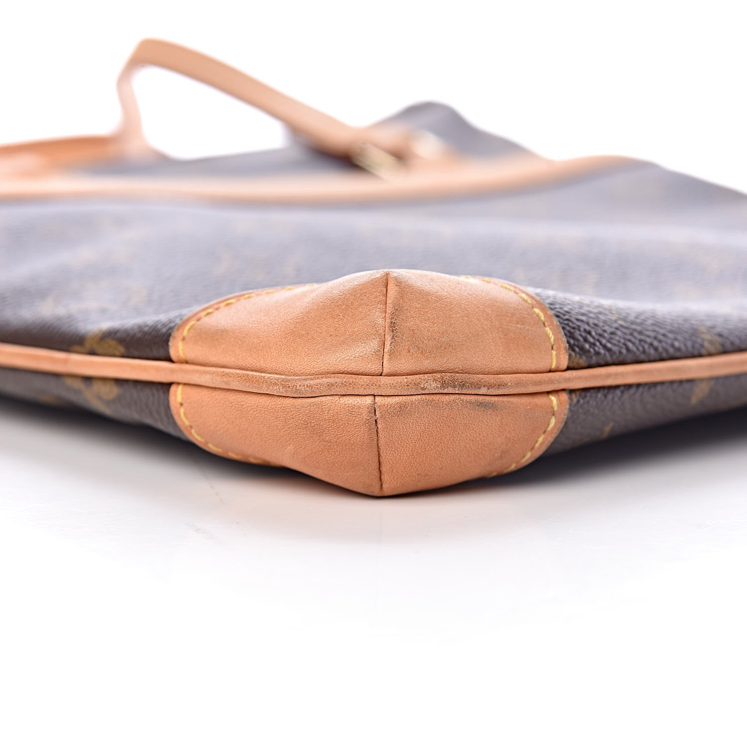 Louis Vuitton Monogram Sac Coussin GM 8 of 9
