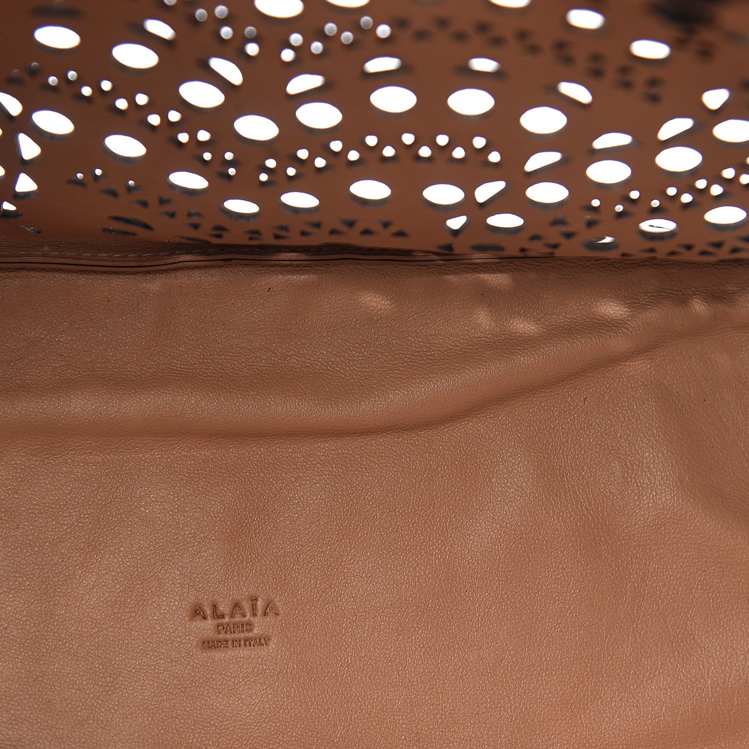 Alaia Lux Calfskin Vienne Wave 32 Bag Black 8 of 13