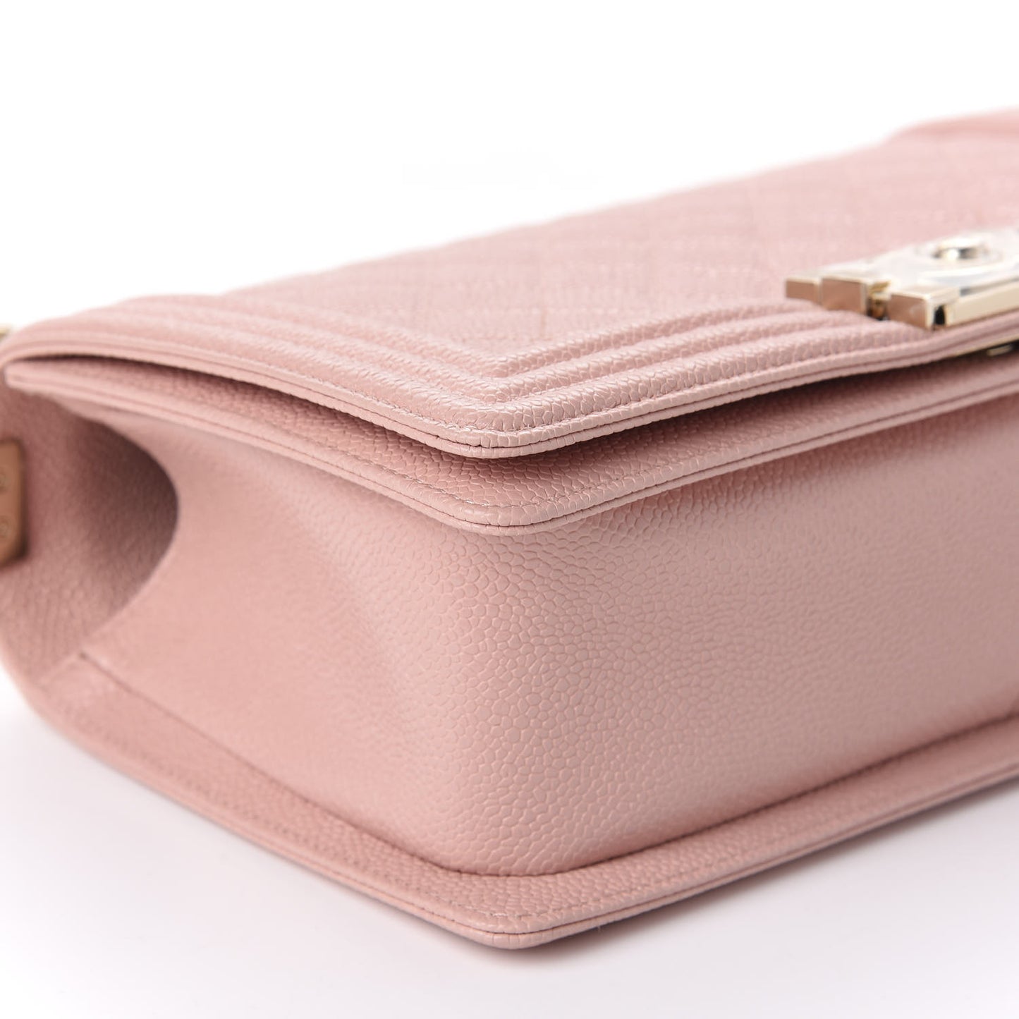 Caviar Quilted Medium Boy Flap Light Pink