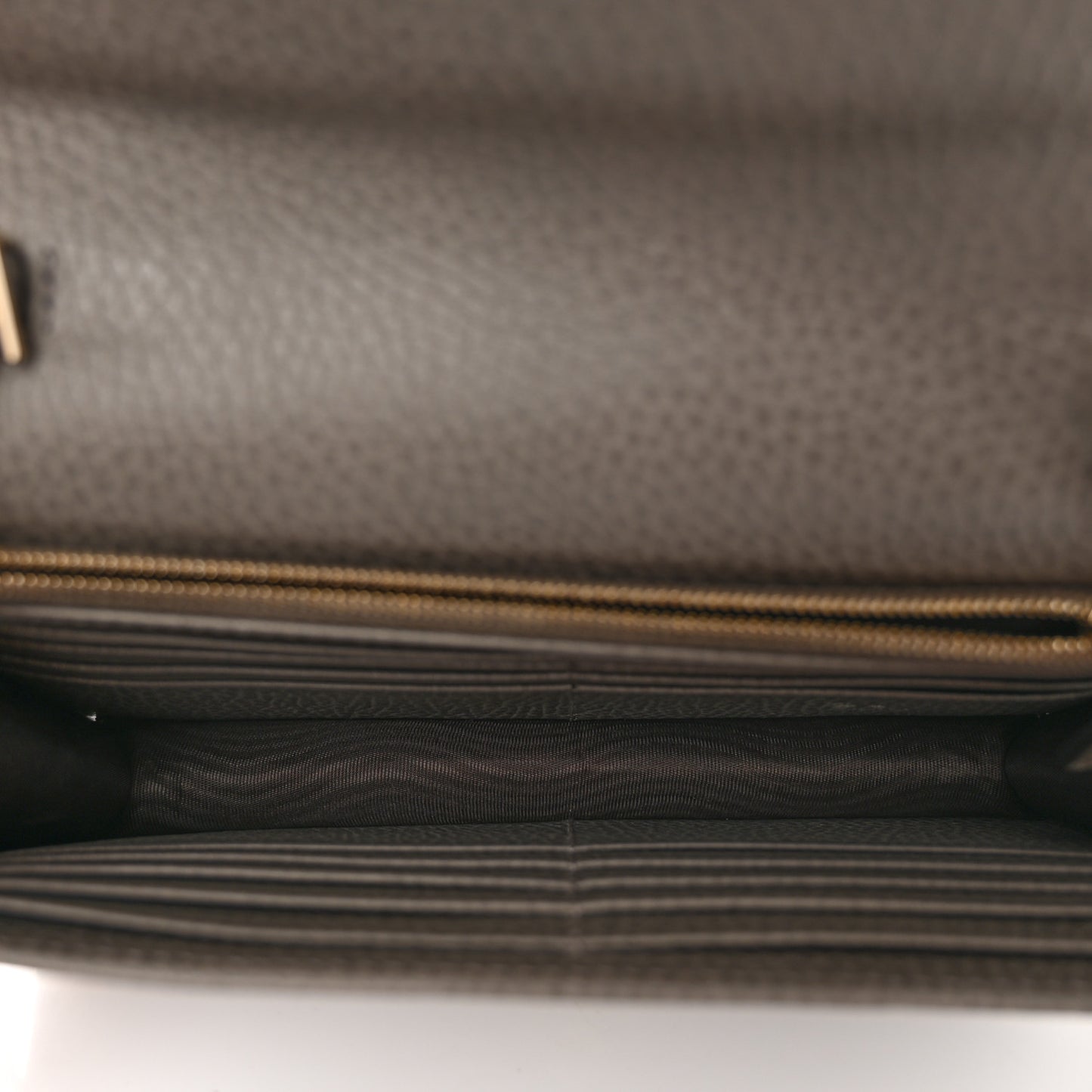 Dollar Calfskin Interlocking G Chain Wallet Loess