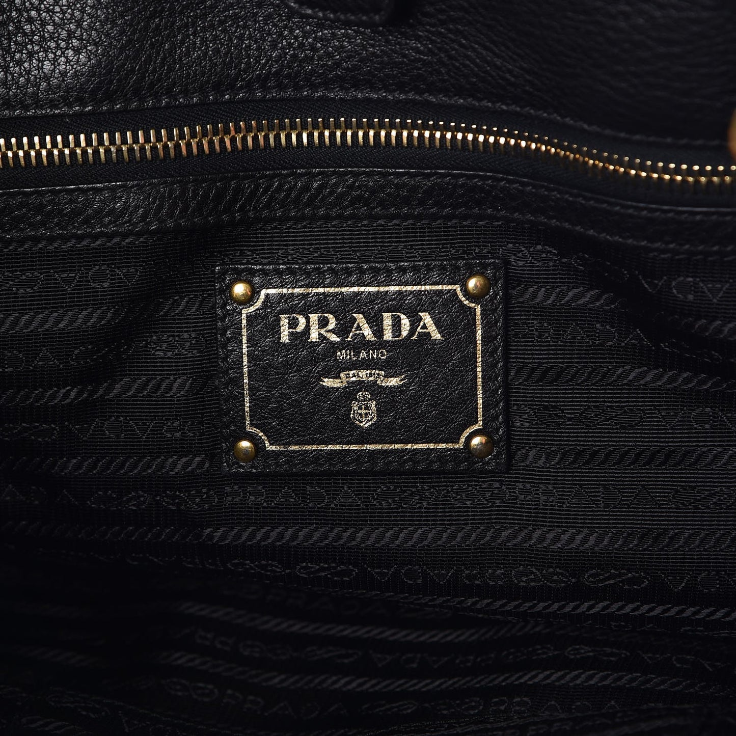 Tessuto Nylon Vitello Daino Tote Black