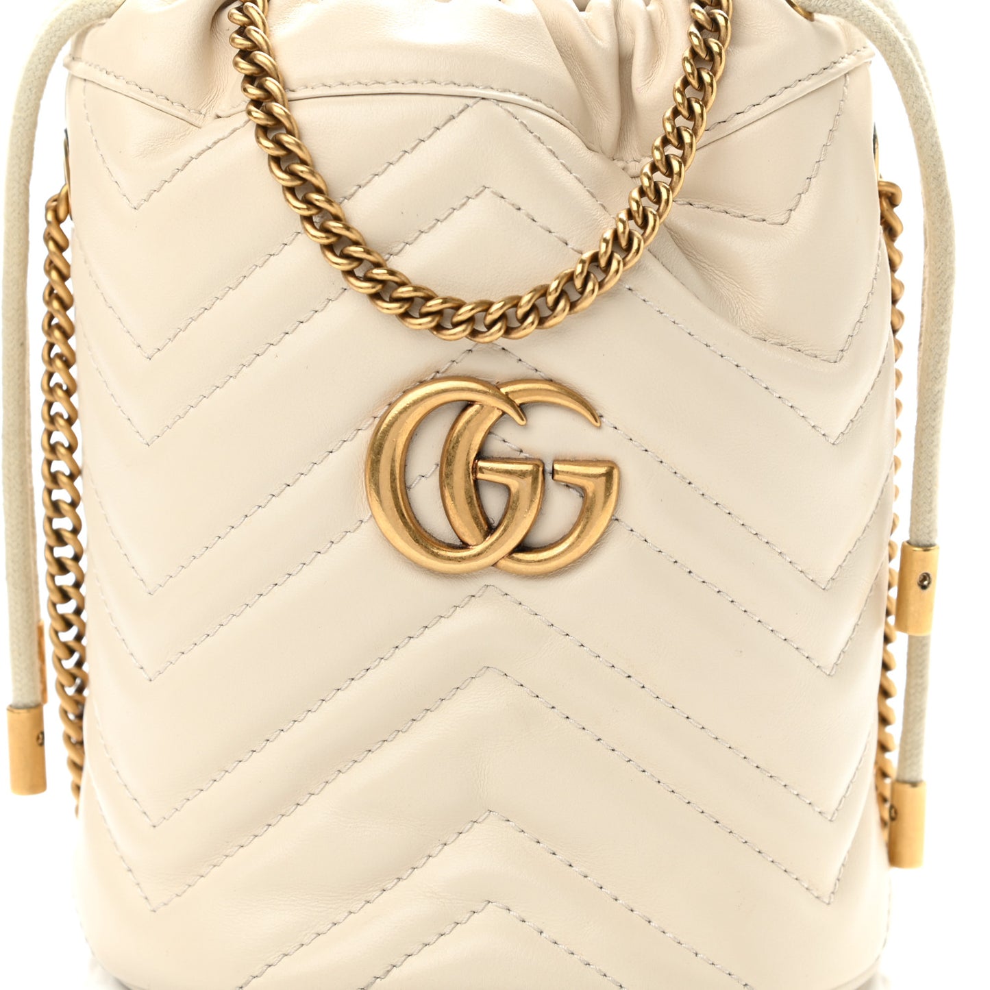 Calfskin Matelasse Mini GG Marmont 2.0 Bucket Bag White