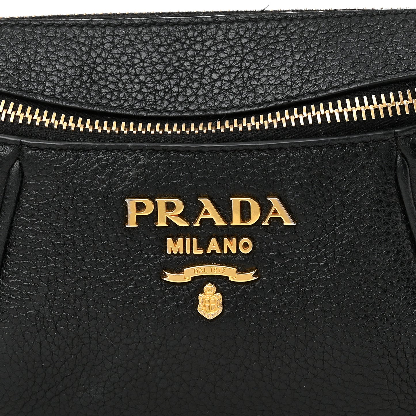 Vitello Daino Medium Belt Bag Black