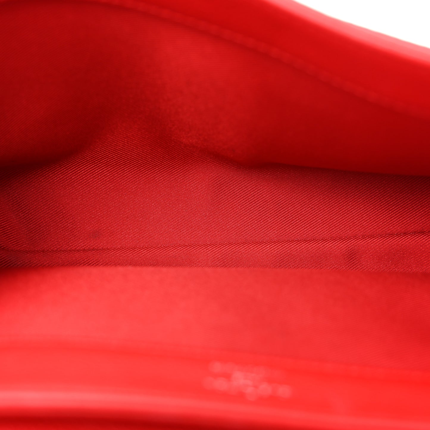 Calfskin Lockme II Chain Bag BB Rubis