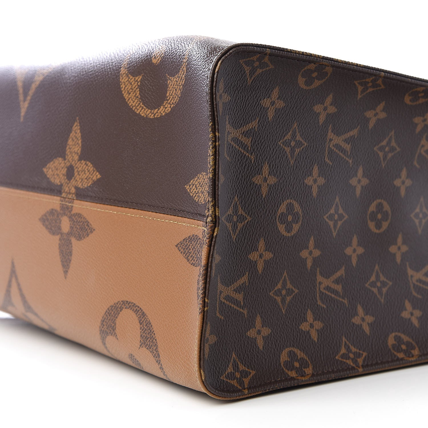 Louis Vuitton Reverse Monogram Giant Onthego GM 8 of 9