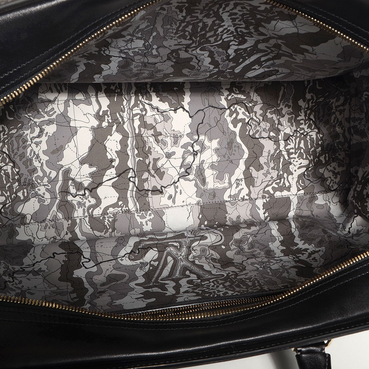 Louis Vuitton Bequia Leather Sac De Voyage Black 5 of 7