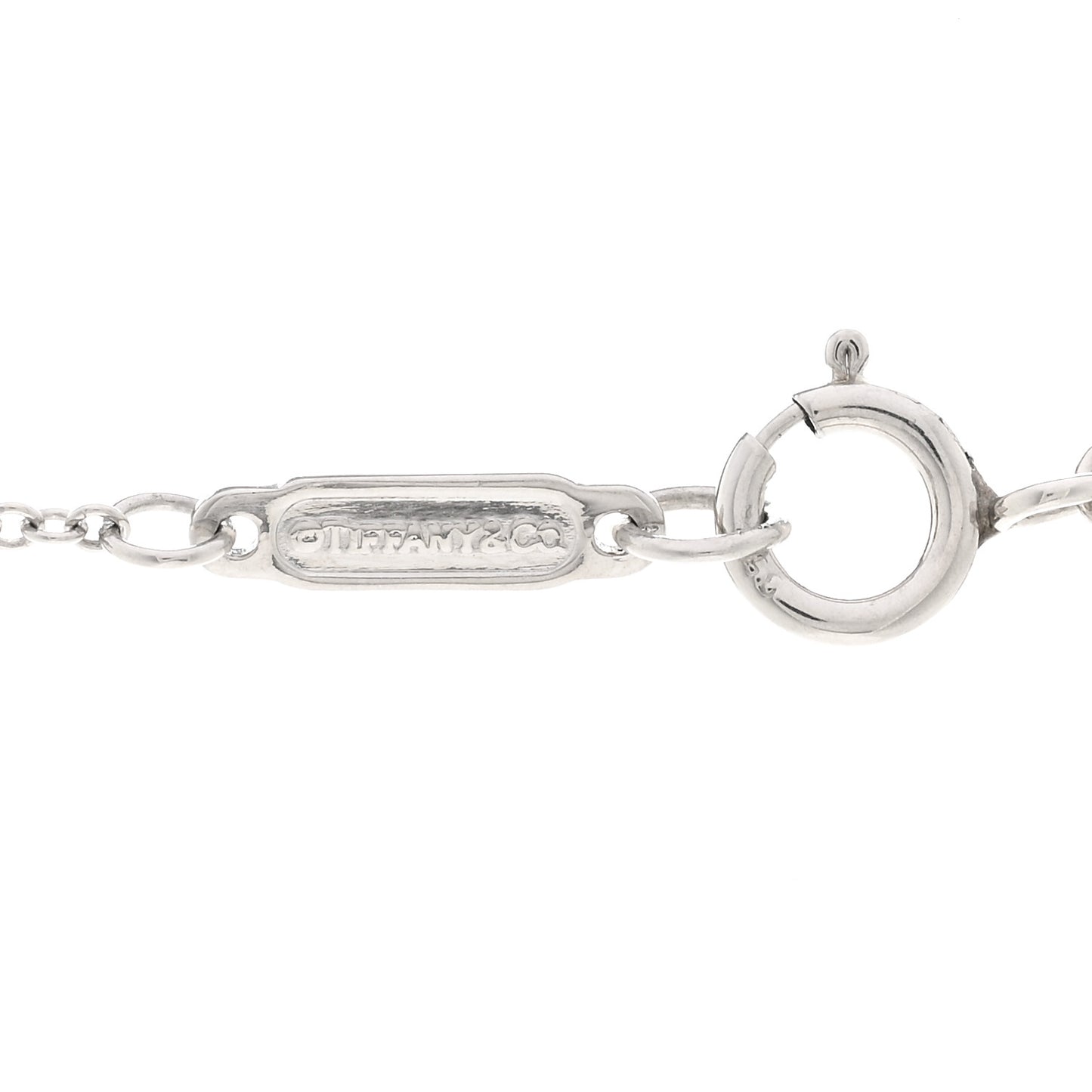 Platinum Diamond Cobblestone Oval Pendant Necklace