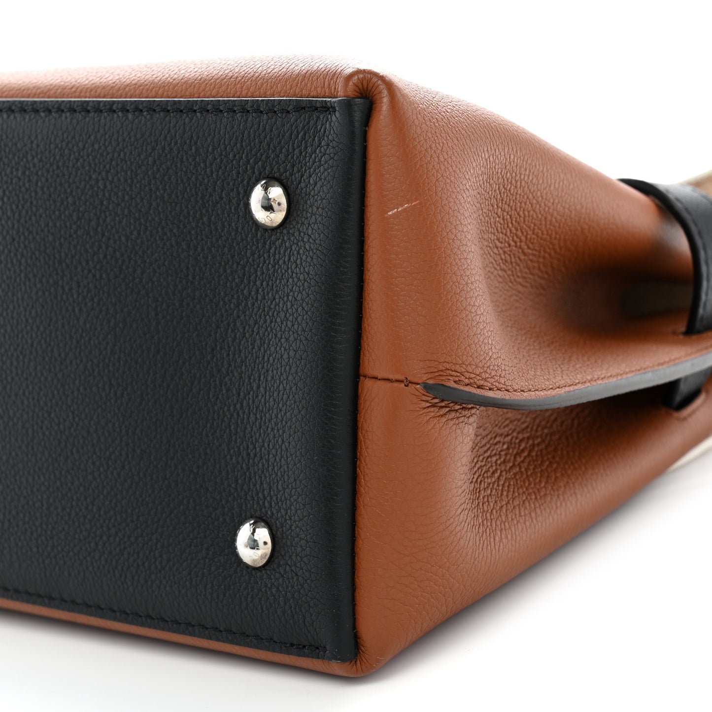 Soft Calfskin Lockme Ever Caramel Creme Black