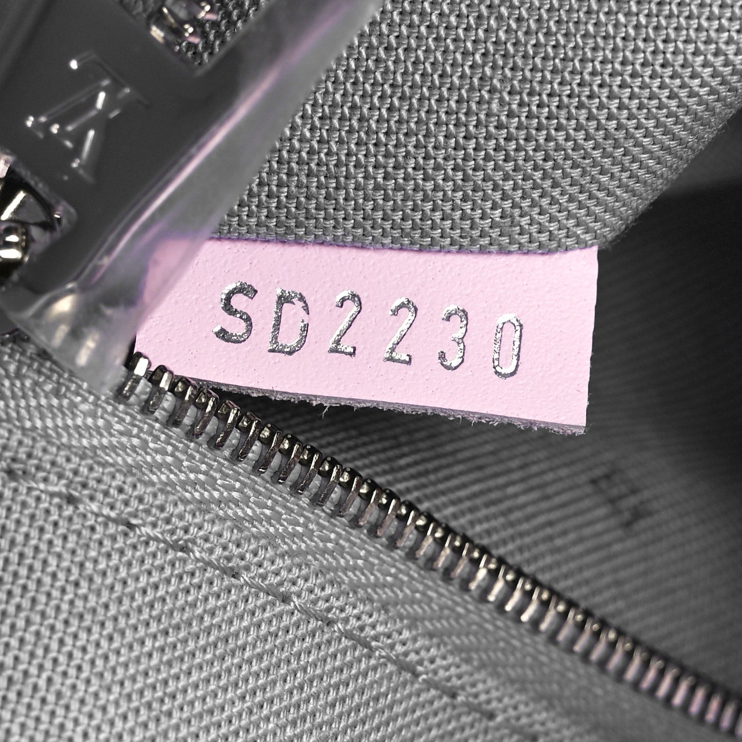 Monogram Escale Onthego GM Pastel