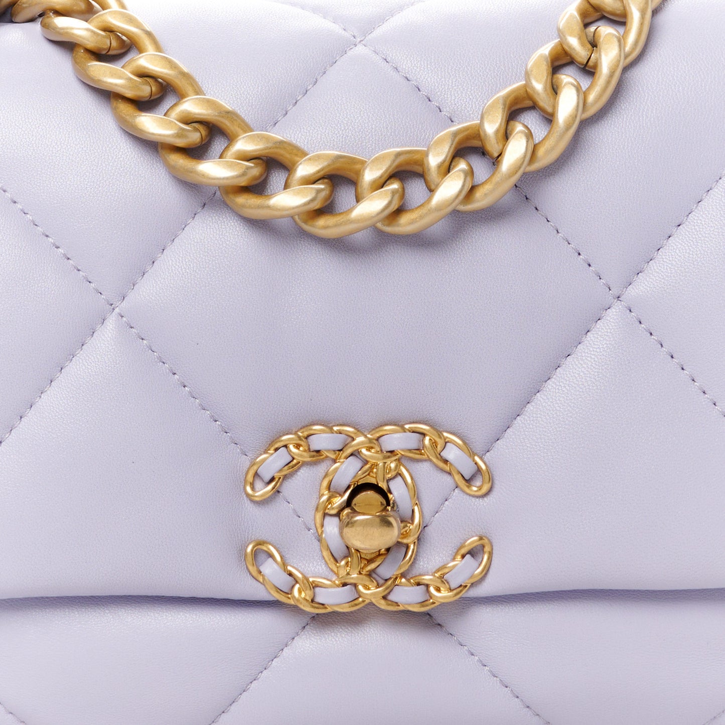 Lambskin Quilted Medium Chanel 19 Flap Light Purple