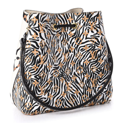 Louis Vuitton Monogram Giant Jungle NéoNoé Ivory 3 of 9