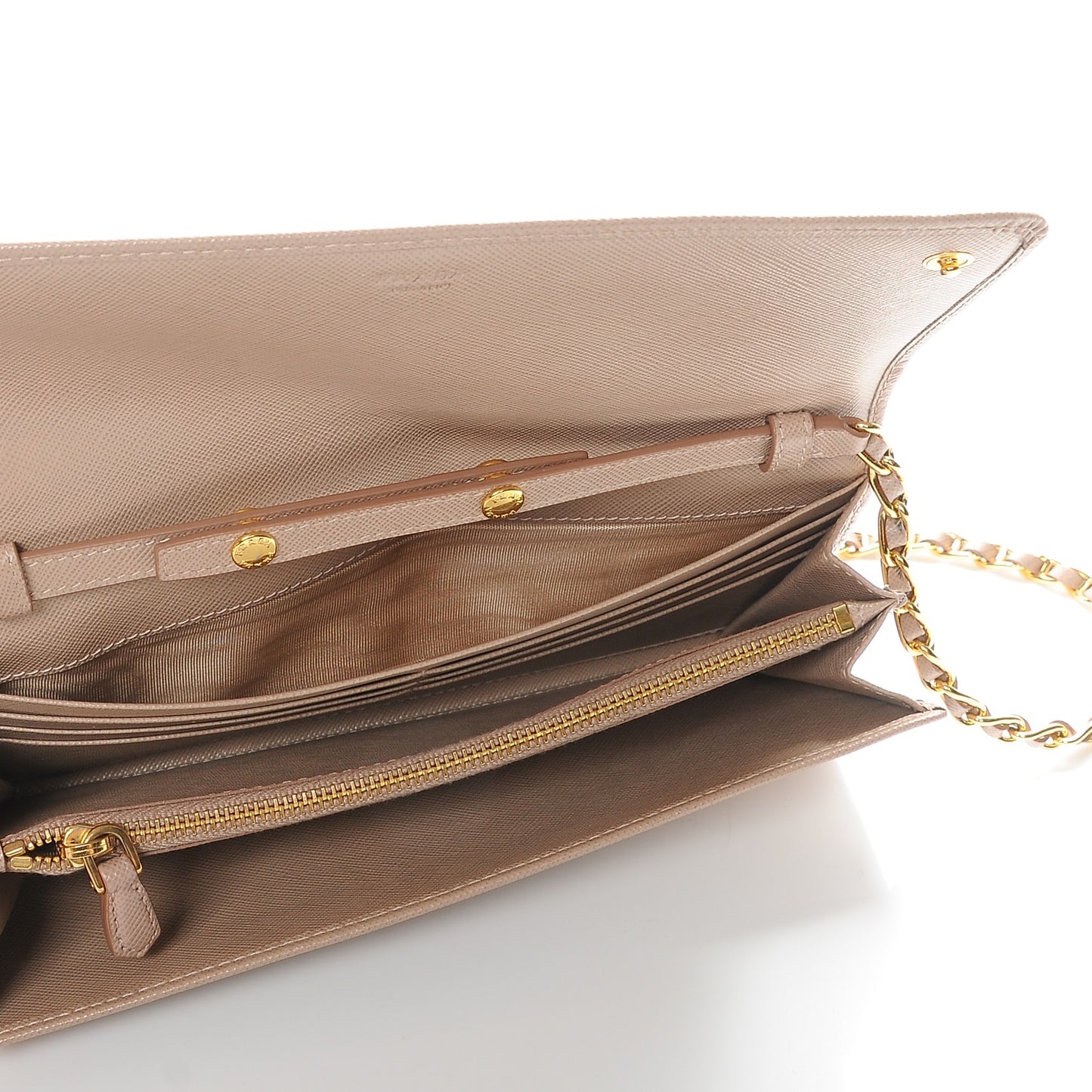 Saffiano Metal Oro Chain Wallet Cammeo