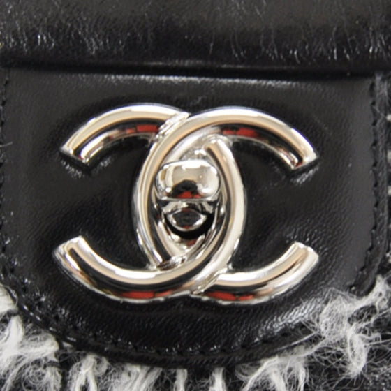 Lambskin Tweedy Flap Black