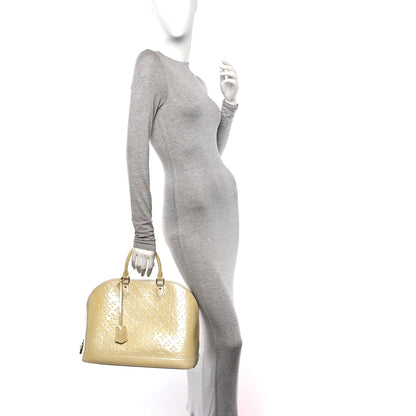 Louis Vuitton Vernis Alma GM Blanc Corail 2 of 10