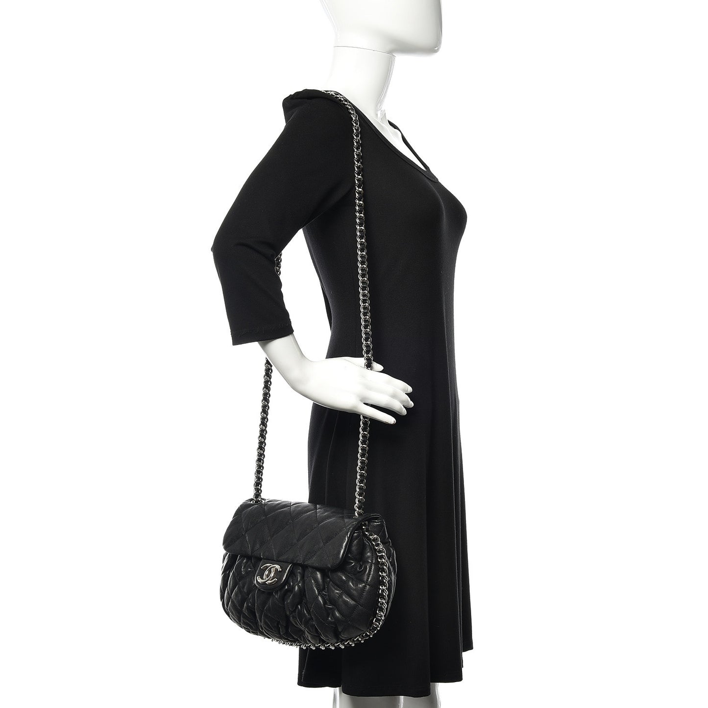 Washed Lambskin Quilted Medium Chain Around Messenger Black