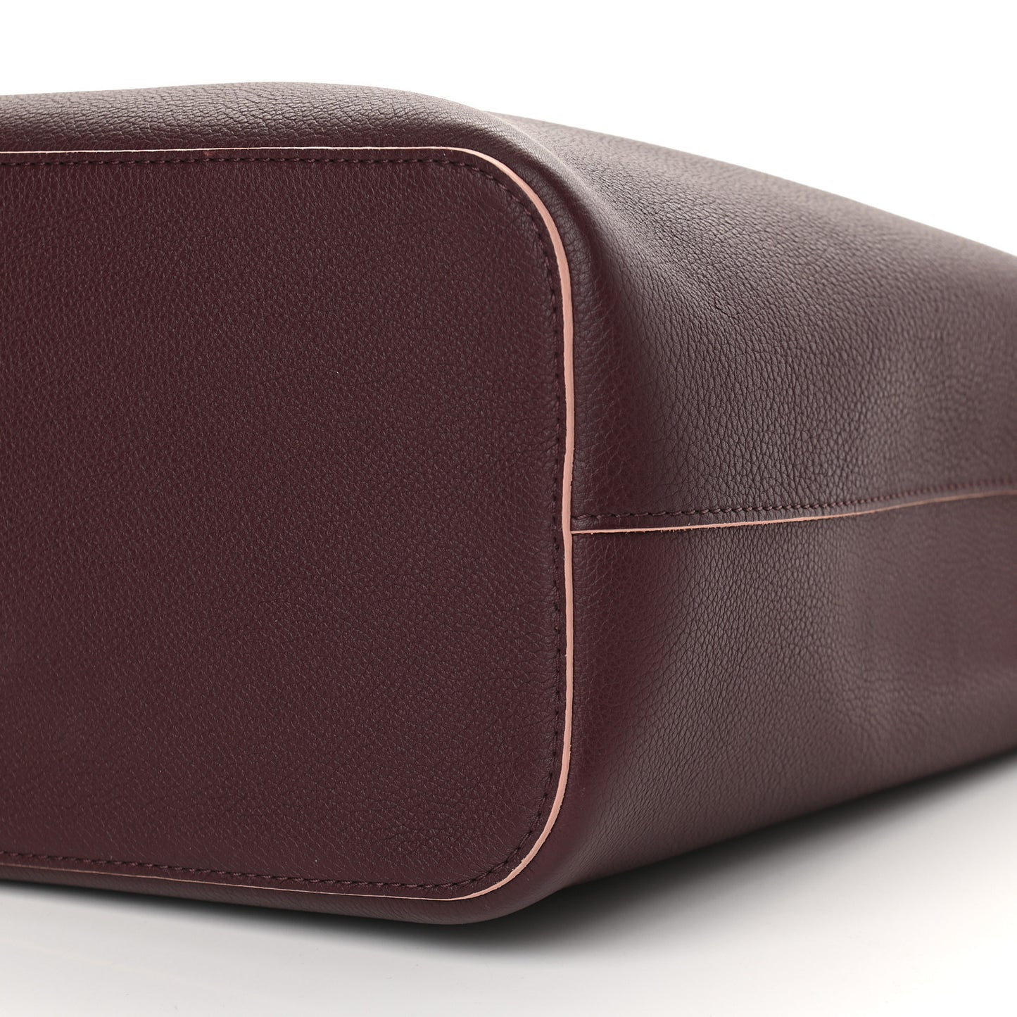 Calfskin Lockme Bucket Prune