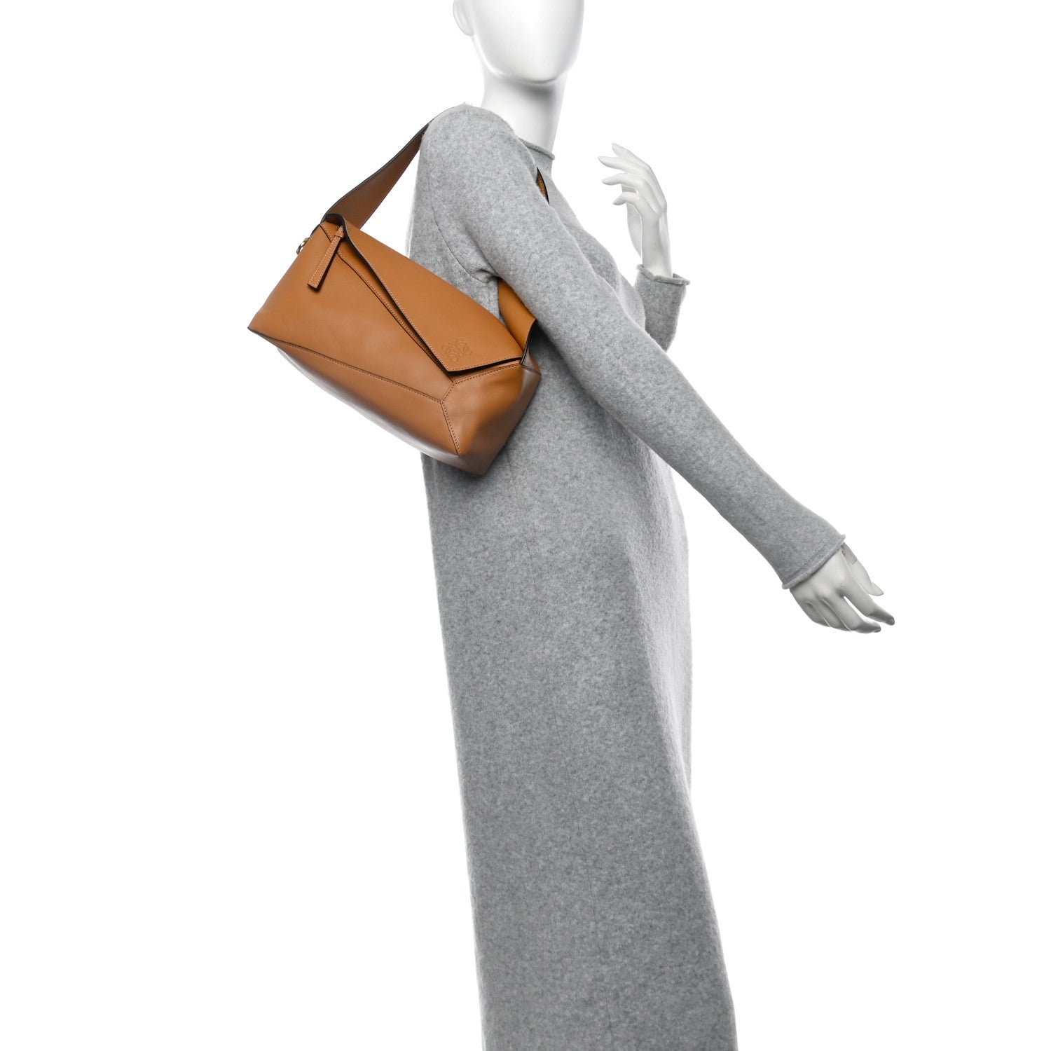 Loewe Calfskin Puzzle Hobo Warm Desert 2 of 10