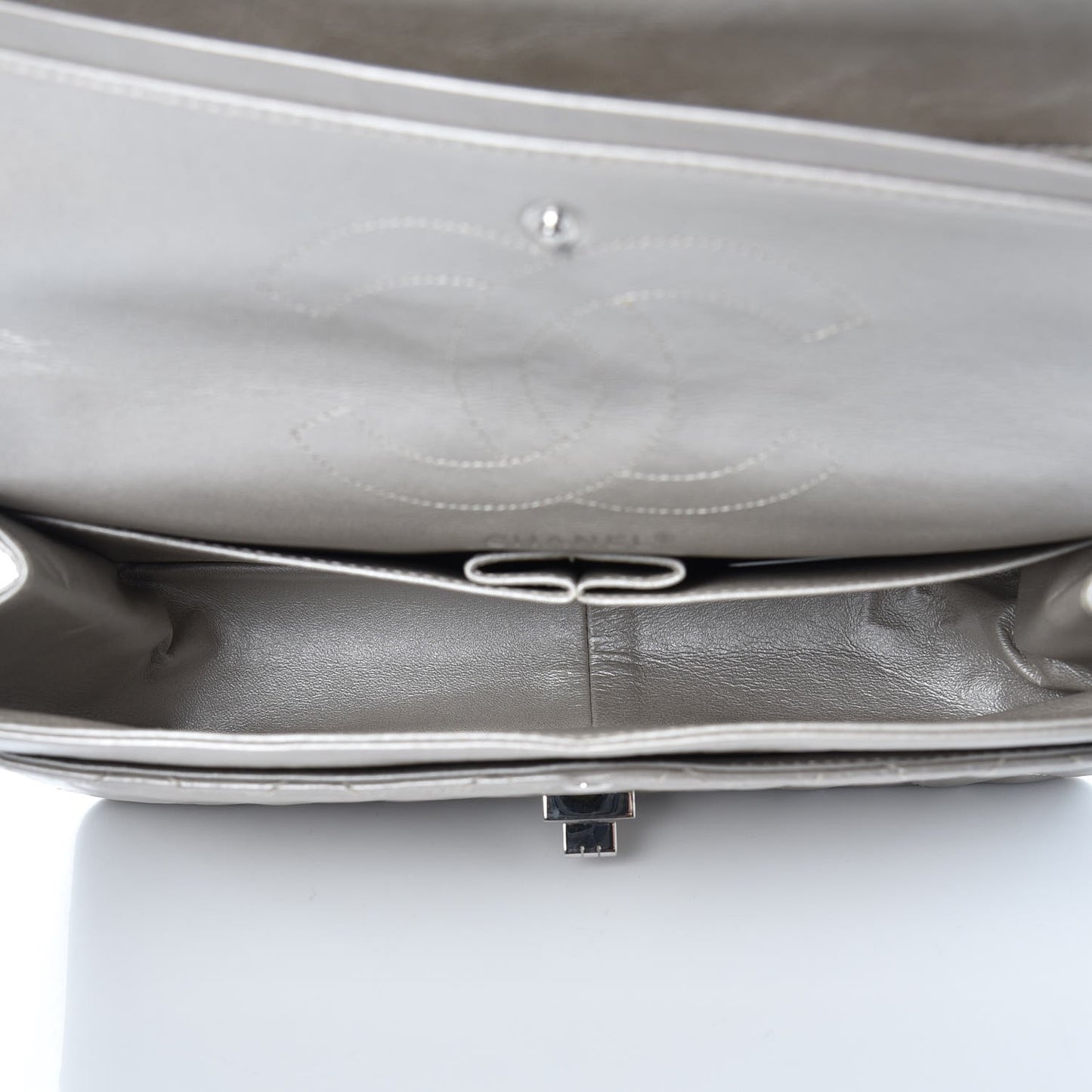 Metallic Aged Calfskin Quilted 2.55 Reissue 226 Flap Silver