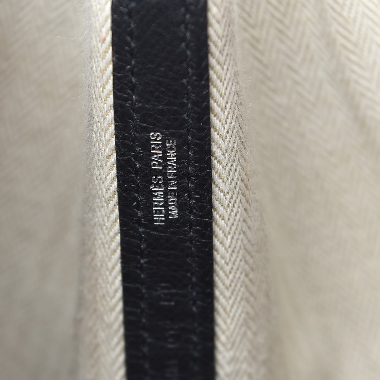 Epsom Garden Party 36 MM Black