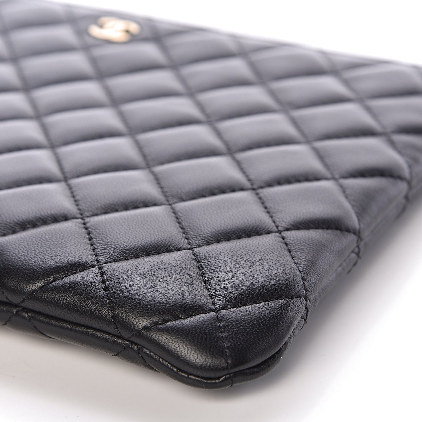 Lambskin Quilted Medium Cosmetic Case Black