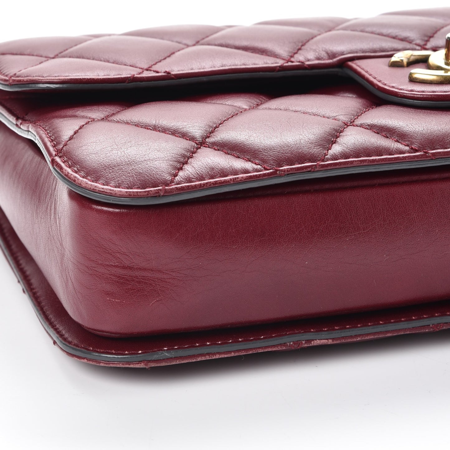 Calfskin Perfect Edge Medium Flap Burgundy