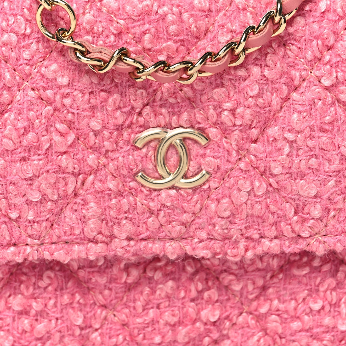 Tweed Quilted Flap Chain Waist Bag Pink