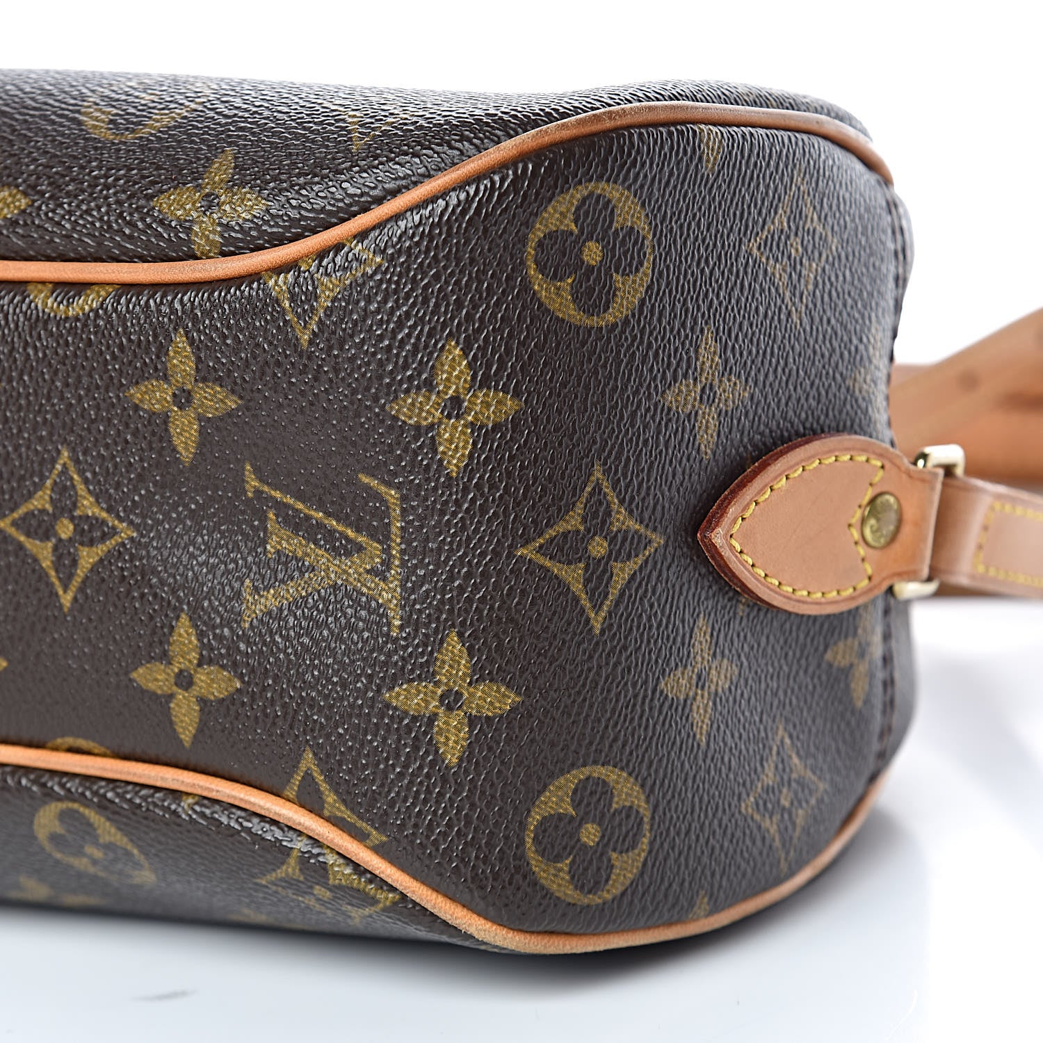 Louis Vuitton Monogram Blois 11 of 13