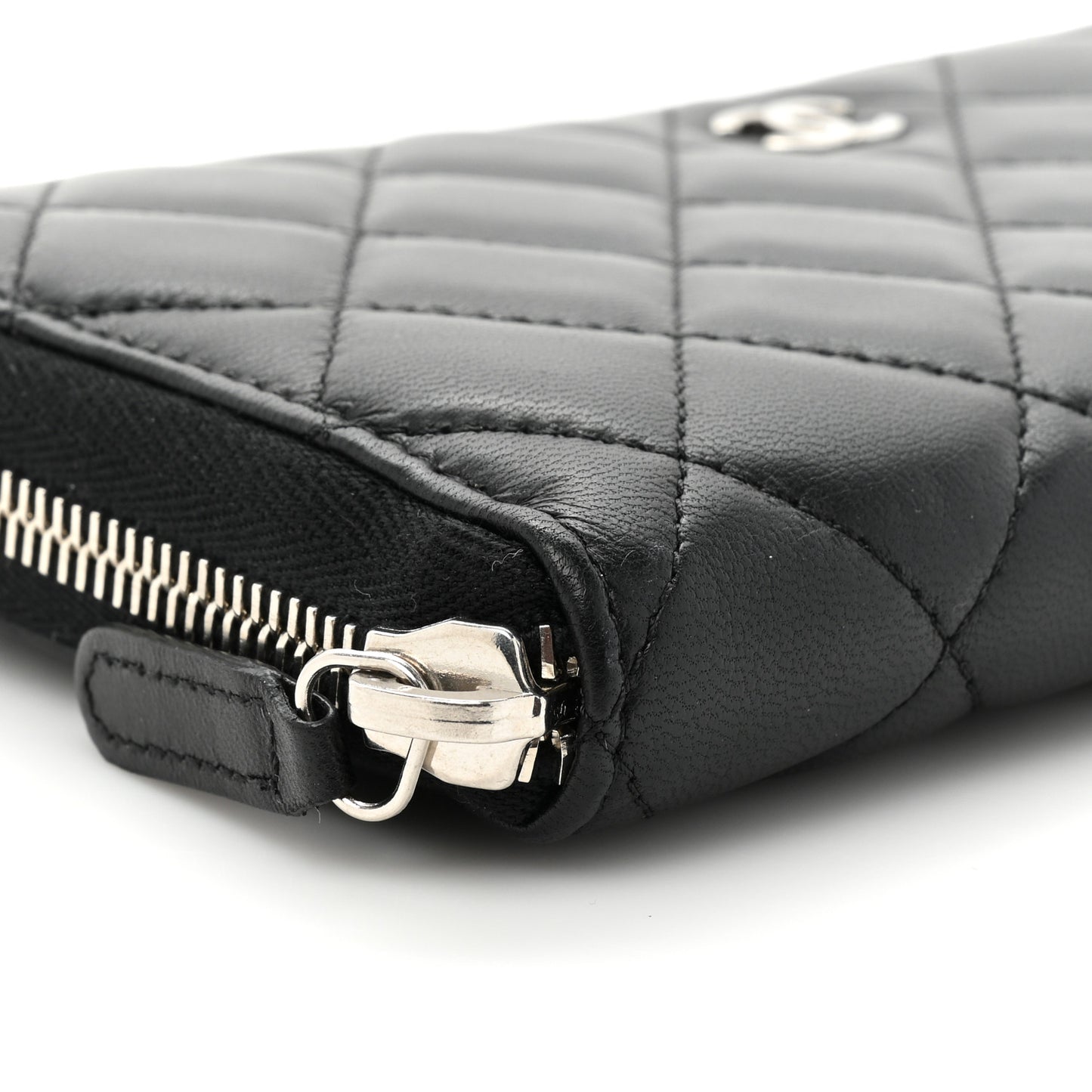 Lambskin Quilted Large Gusset Zip Around Wallet Black