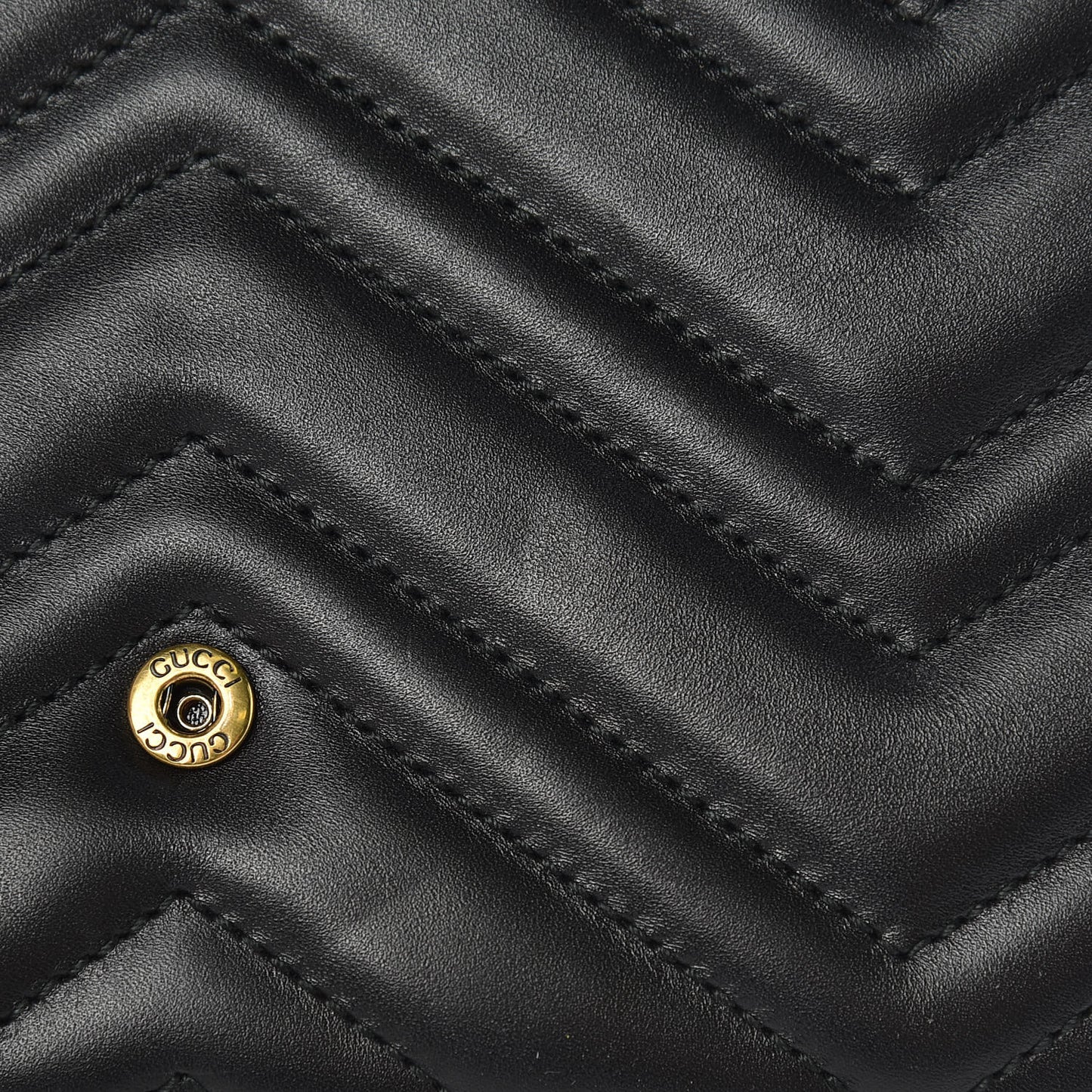 Calfskin Matelasse GG Marmont Chain Wallet Black