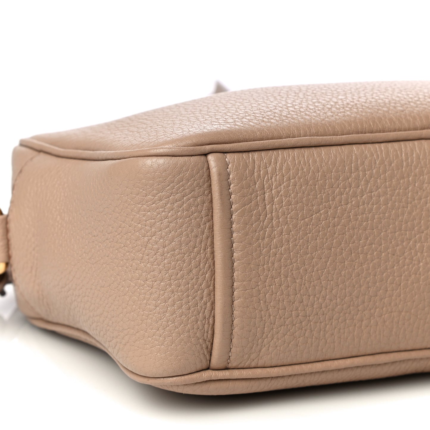 Vitello Daino Camera Crossbody Cammeo