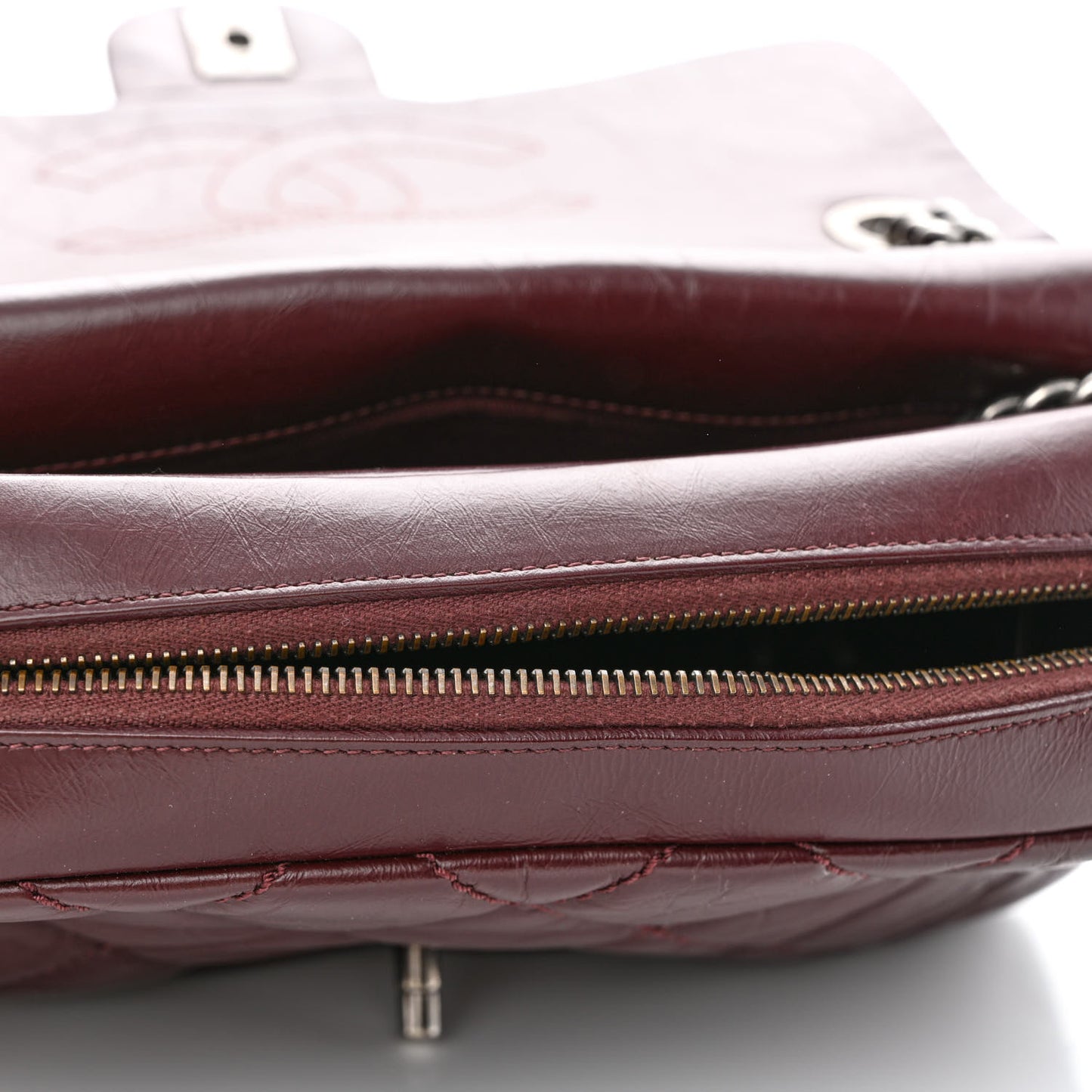 Aged Calfskin Medium New Portobello Flap Burgundy