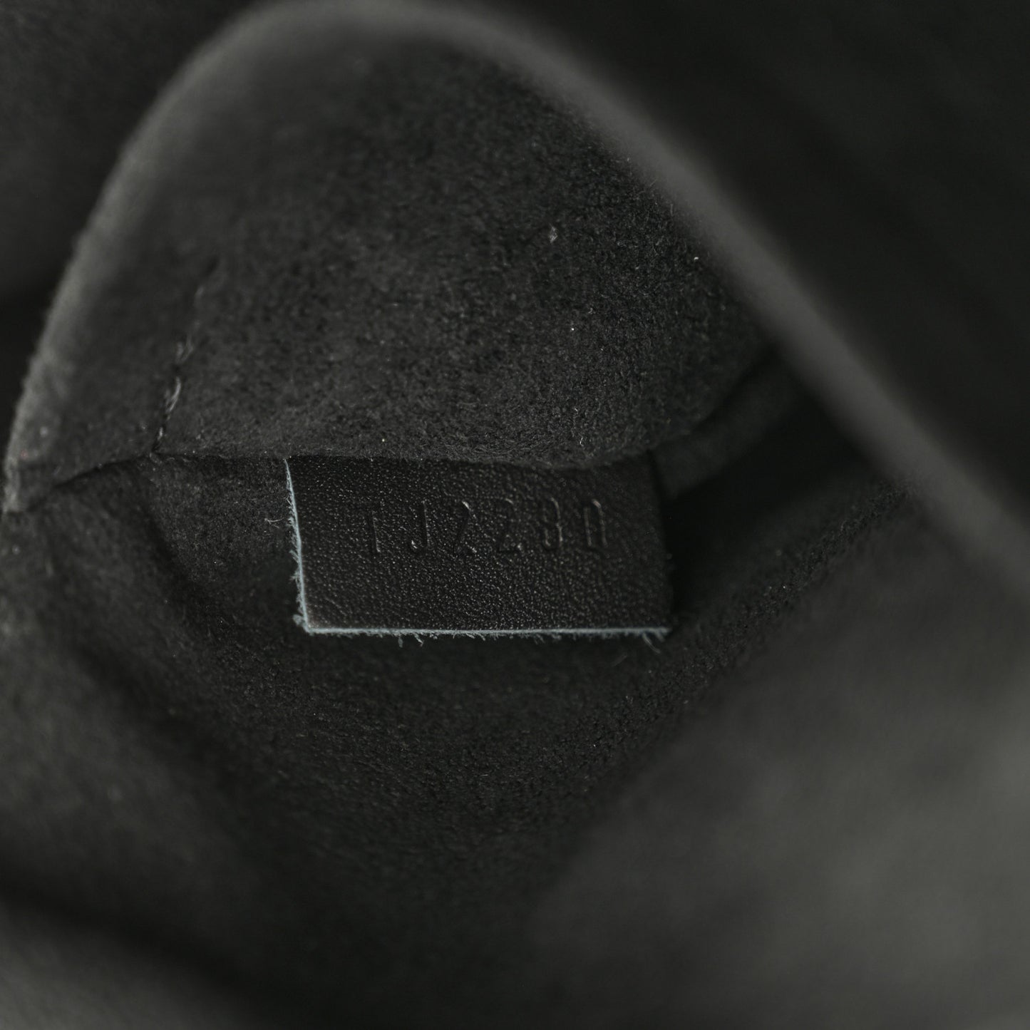 Monogram Flower Zipped Tote MM Black