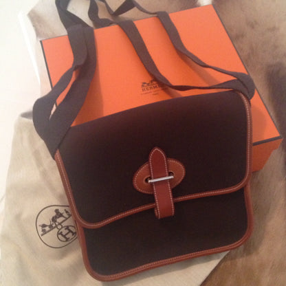 Louis Vuitton Monogram Pochette Dame 26 9 of 9