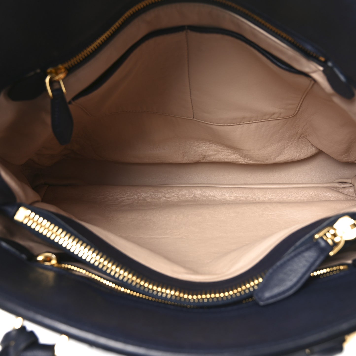 Vitello Daino Parabole Tote Black