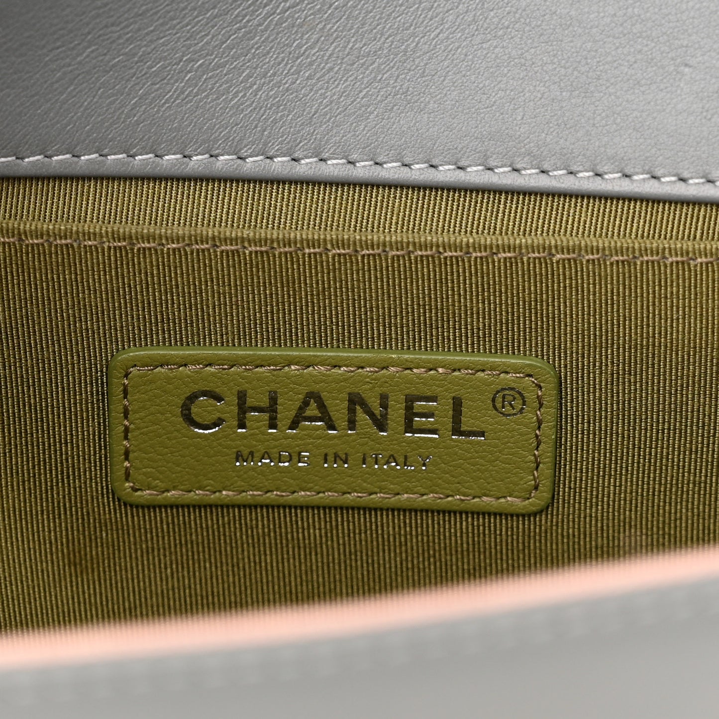 Lambskin Quilted Medium Boy Flap Grey