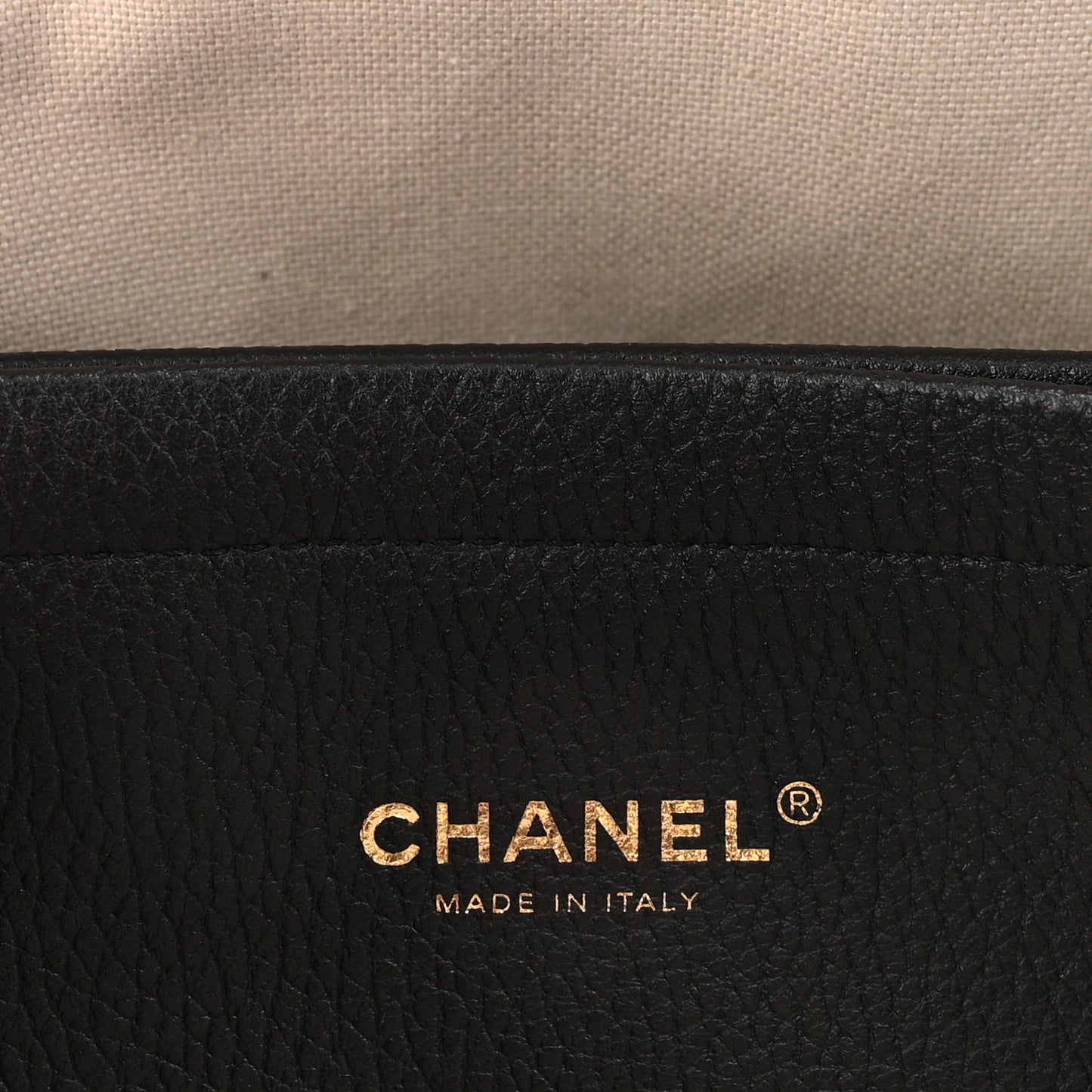 Grained Calfskin Stitched Urban Essentials Large Shopping Bag Black