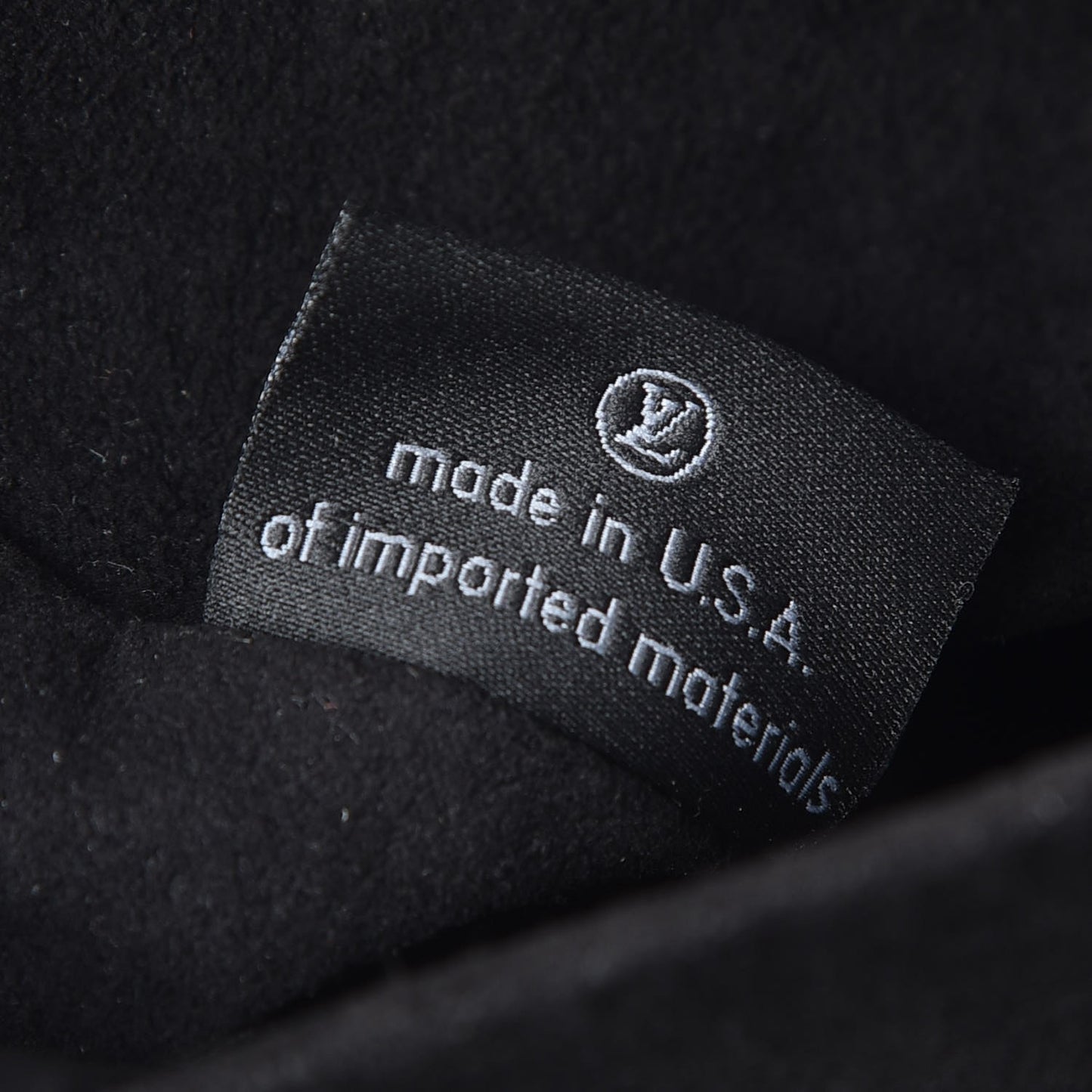 Reverse Monogram Pochette Metis