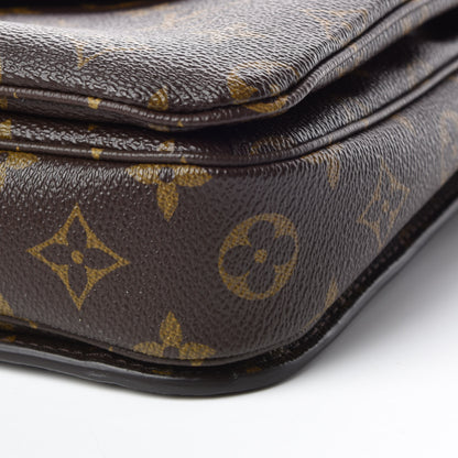 Louis Vuitton Monogram Pochette Metis 10 of 10