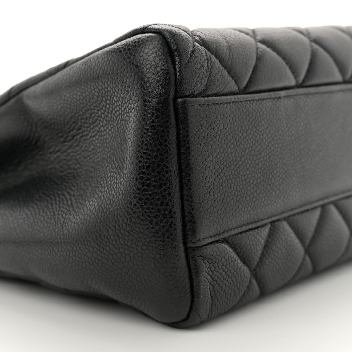 Caviar Jumbo Single Flap Black