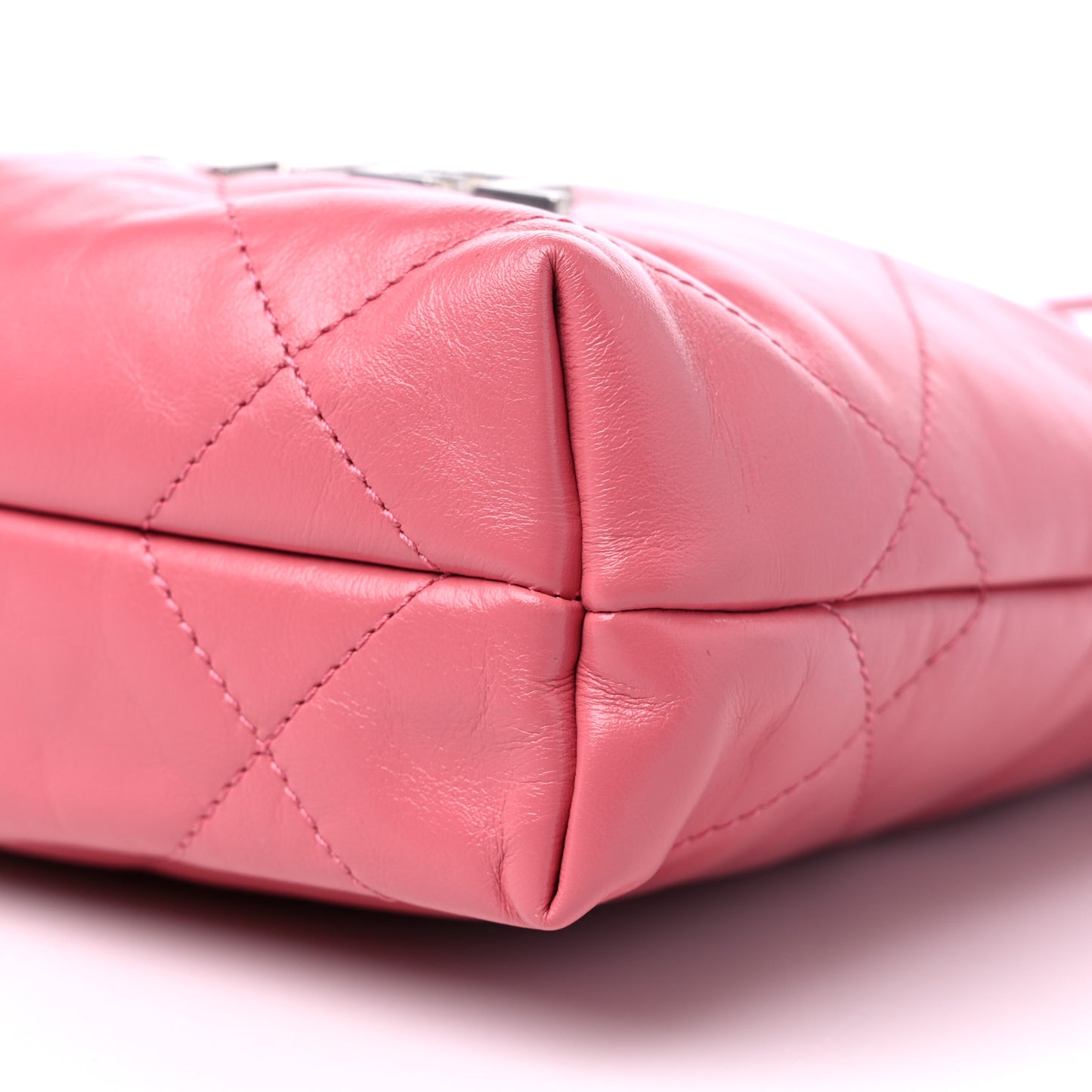Shiny Calfskin Quilted Mini Chanel 22 Pink