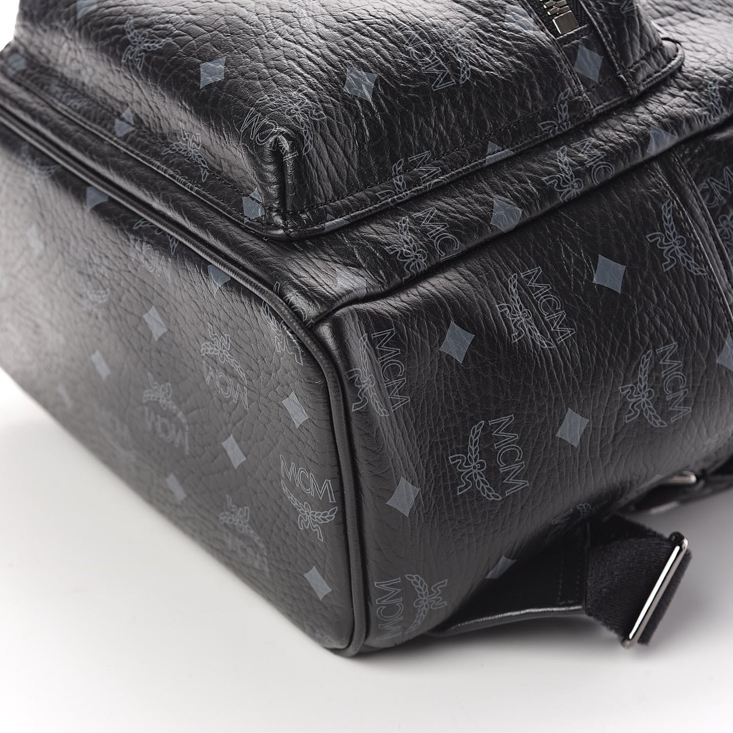 Visetos Studded Small Stark Backpack Black