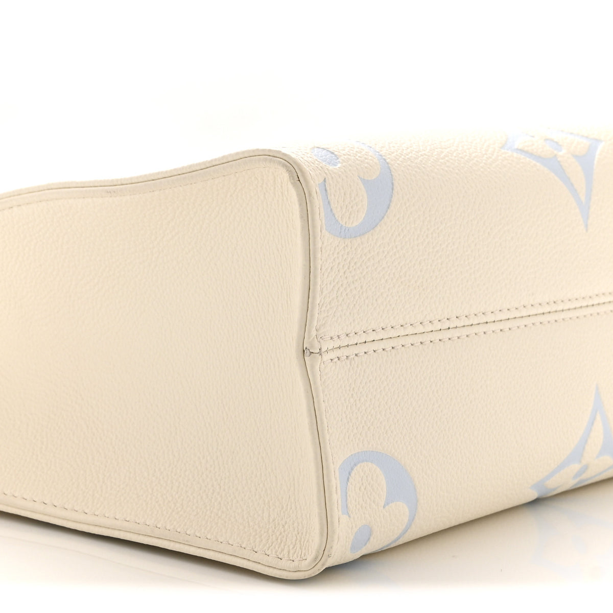 Louis Vuitton Empreinte Monogram Giant Onthego PM Latte Candy Blue 8 of 9