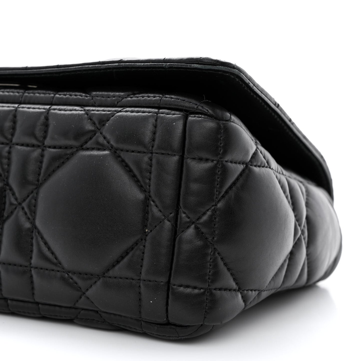 Calfskin Macrocannage Medium Caro Bag Black
