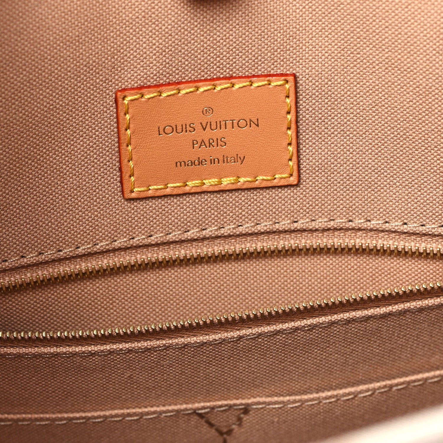 Louis Vuitton Monogram Dune Giant Onthego MM 6 of 10