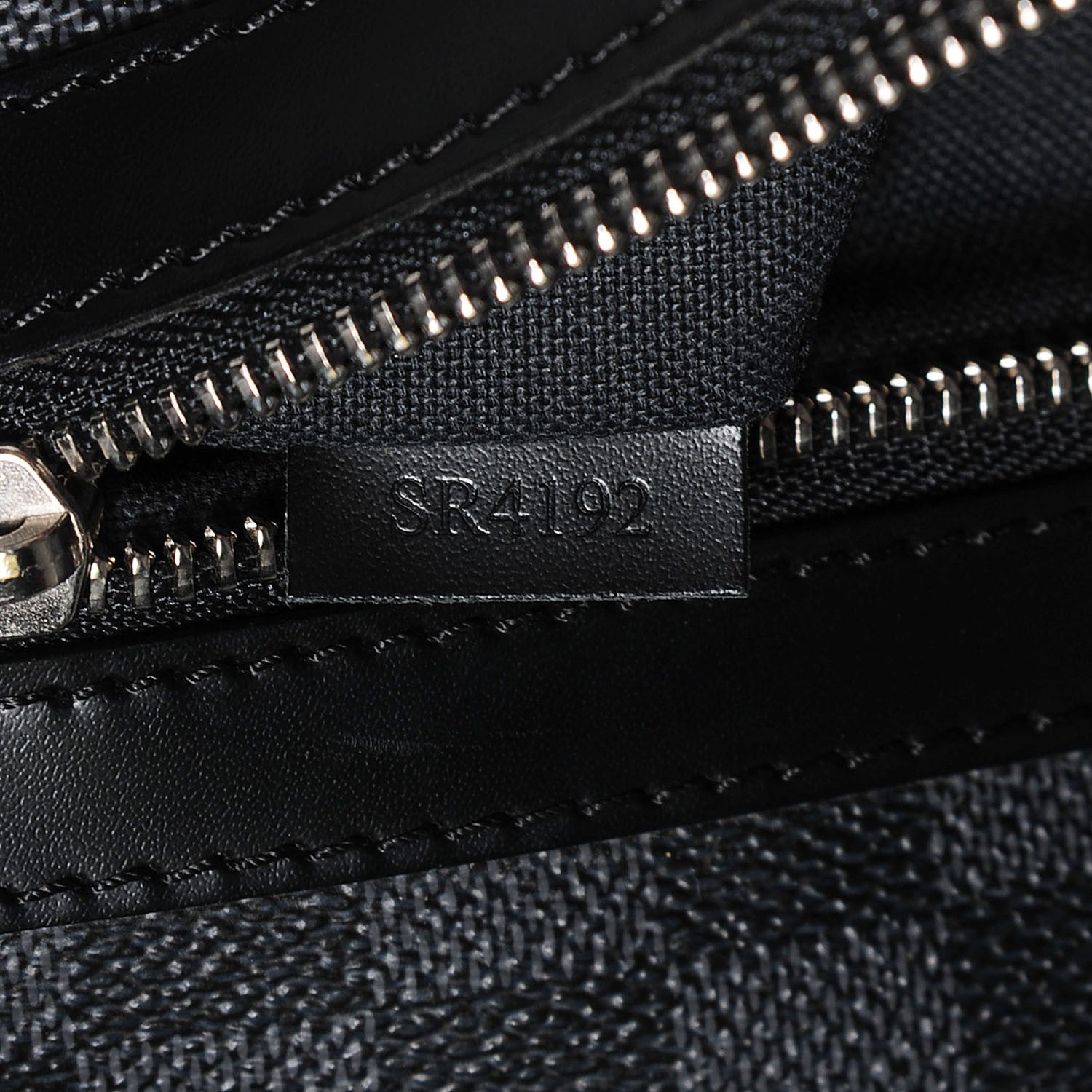 Louis Vuitton Damier Graphite Mick MM 7 of 7