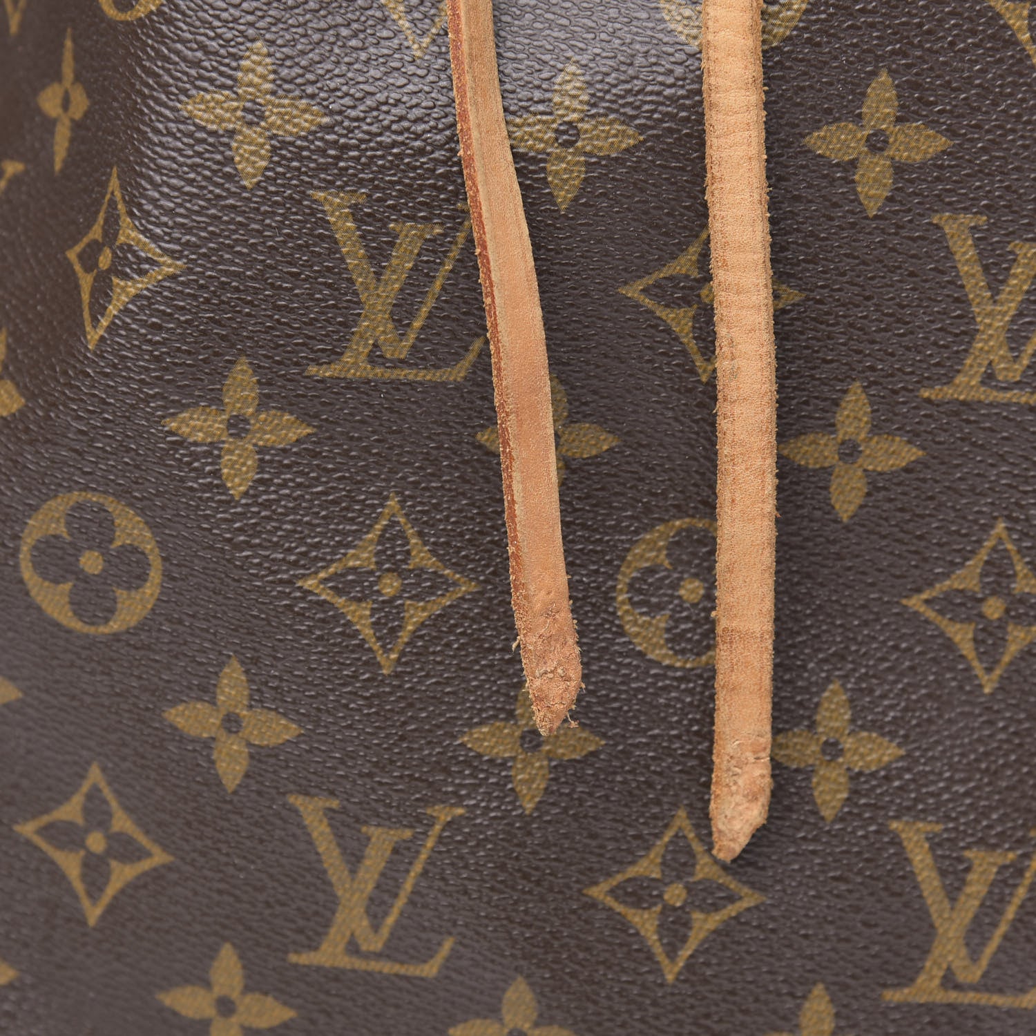 Louis Vuitton Monogram Noe 15 of 17